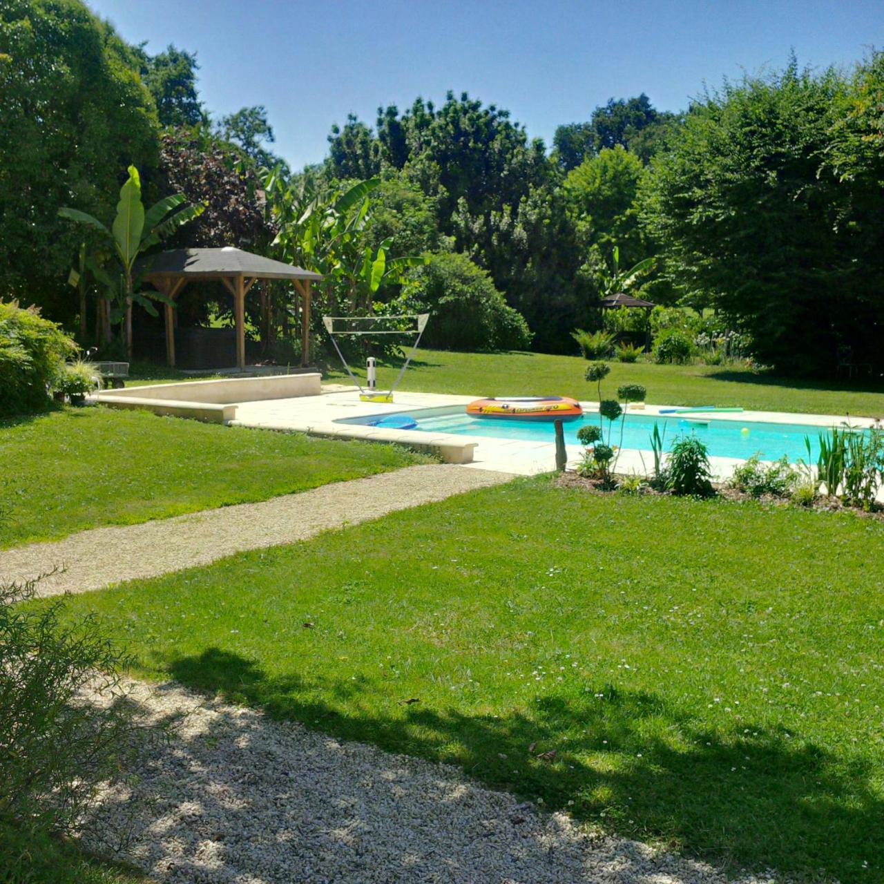 Couette-café Lassaubatju 3*